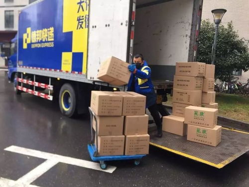 物資來(lái)了 物流快遞企業(yè)與時(shí)間賽跑