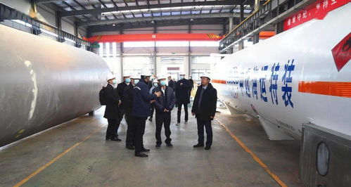 走工地 看工廠 進(jìn)公司,中遠(yuǎn)海運(yùn)集團(tuán)董事 總經(jīng)理 黨組副書記付剛峰調(diào)研青島中遠(yuǎn)海運(yùn)所屬連云港地區(qū)企業(yè)
